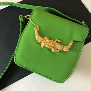 Retro Chic Green Purse with Gold Alligator